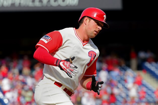 PHILADELPHIA, PA - AUGUST 27: Rhys Hoskins #17 of the Philadelphia Phillies rounds the bases after hitting a solo home run in the eighth inning during a game against the Chicago Cubs at Citizens Bank Park on August 27, 2017 in Philadelphia, Pennsylvania. The Phillies won 6-3. (Photo by Hunter Martin/Getty Images)