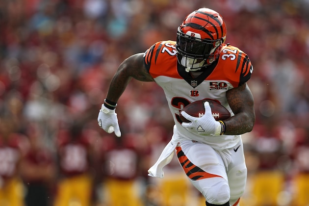 LANDOVER, MD - AUGUST 27: Running back Jeremy Hill #32 of the Cincinnati Bengals rushes against the Washington Redskins in the first half during a preseason game at FedExField on August 27, 2017 in Landover, Maryland. (Photo by Patrick Smith/Getty Images)