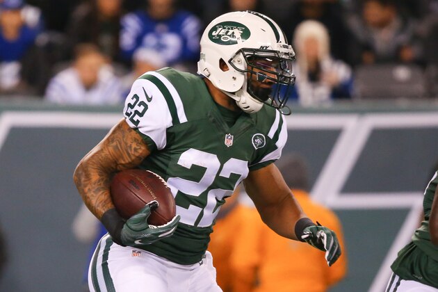 Dec 5, 2016; East Rutherford, NJ, USA; New York Jets running back Matt Forte (22) runs with the ball during the first half against the Indianapolis Colts at MetLife Stadium. Mandatory Credit: Ed Mulholland-USA TODAY Sports