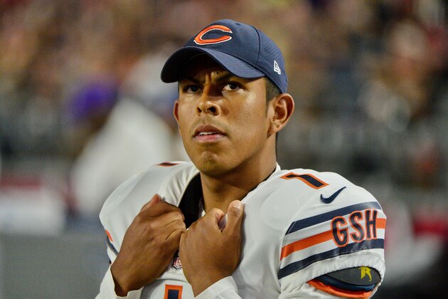 Aug 19, 2017; Glendale, AZ, USA; Chicago Bears place kicker Roberto Aguayo (1) looks on during the first half against the Arizona Cardinals at University of Phoenix Stadium. Mandatory Credit: Matt Kartozian-USA TODAY Sports