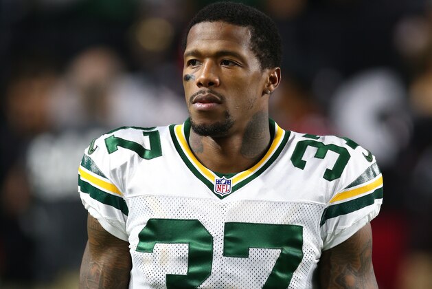 PHOENIX, AZ - JANUARY 16: Sam Shields #37 of the Green Bay Packers looks on during the game against the Arizona Cardinals at University of Phoenix Stadium on January 16, 2016 in Glendale, Arizona. The Cardinals defeated the Packers 26-20. (Photo by Rob Leiter via Getty Images)
