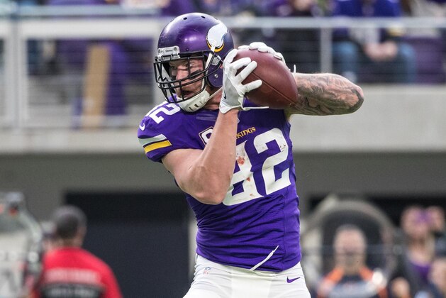 Jan 1, 2017; Minneapolis, MN, USA; Minnesota Vikings tight end Kyle Rudolph (82) against the Chicago Bears at U.S. Bank Stadium. The Vikings defeated the Bears 38-10. Mandatory Credit: Brace Hemmelgarn-USA TODAY Sports