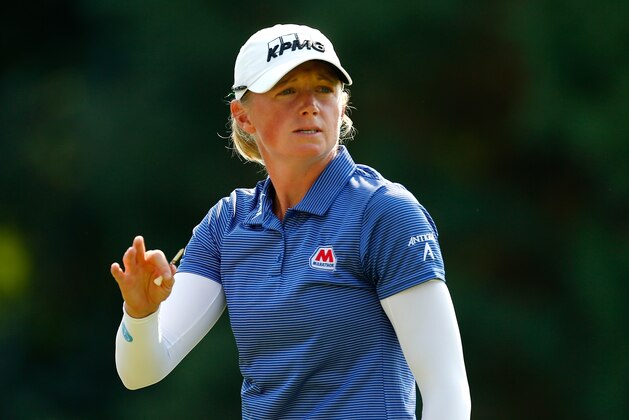 PORTLAND, OR - SEPTEMBER 03:  Stacy Lewis waves to the crowd on the 2nd hole during the final round of the LPGA Cambia Portland Classic at Columbia Edgewater Country Club on September 3, 2017 in Portland, Oregon.  (Photo by Jonathan Ferrey/Getty Images)