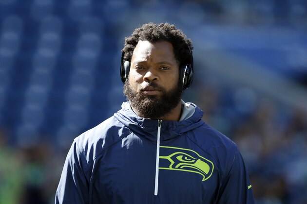 Aug 25, 2017; Seattle, WA, USA; Seattle Seahawks defensive end Michael Bennett (72) begins his pregame warmups against the Kansas City Chiefs at CenturyLink Field. Mandatory Credit: Joe Nicholson-USA TODAY Sports