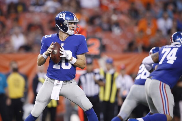 CLEVELAND, OH - AUGUST 21: Eli Manning #10 of the New York Giants looks to pass during a preseason game against the Cleveland Browns at FirstEnergy Stadium on August 21, 2017 in Cleveland, Ohio. (Photo by Joe Robbins/Getty Images)
