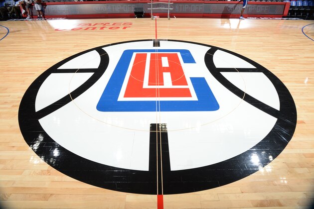 LOS ANGELES, CA - OCTOBER 20:  A general view of the Los Angeles Clippers logo on the floor of the Staples Center before the game between the Golden State Warriors and Los Angeles Clippers on October 20, 2015 at STAPLES Center in Los Angeles, California. NOTE TO USER: User expressly acknowledges and agrees that, by downloading and/or using this Photograph, user is consenting to the terms and conditions of the Getty Images License Agreement. Mandatory Copyright Notice: Copyright 2015 NBAE (Photo by Andrew D. Bernstein/NBAE via Getty Images)