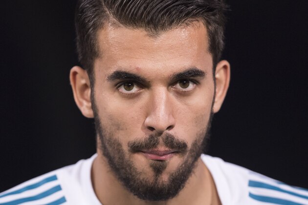 MADRID, SPAIN - AUGUST 27: Daniel Ceballos Fernandez, D Ceballos, of Real Madrid in training prior to the La Liga 2017-18 match between Real Madrid and Valencia CF at the Estadio Santiago Bernabeu on 27 August 2017 in Madrid, Spain. (Photo by Power Sport Images/Getty Images)