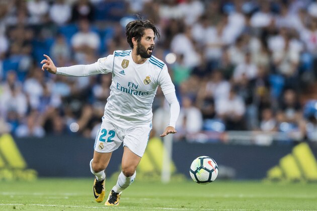 MADRID, SPAIN - AUGUST 27: Isco Alarcon of Real Madrid in action during their La Liga 2017-18 match between Real Madrid and Valencia CF at the Estadio Santiago Bernabeu on 27 August 2017 in Madrid, Spain. (Photo by Power Sport Images/Getty Images)