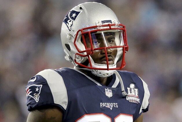 New England Patriots Dion Lewis #33 is seen against the Kansas City Chiefs during an NFL football game, Thursday, Sept. 7, 2017, in Foxborough, Mass. (AP Photo/Gregory Payan)