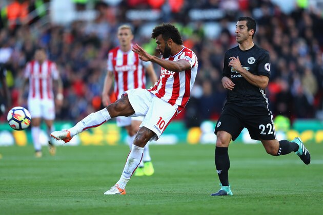 STOKE ON TRENT, ENGLAND - SEPTEMBER 09:  Maxim Choupo-Moting of Stoke City shoots on goal during the Premier League match between Stoke City and Manchester United at Bet365 Stadium on September 9, 2017 in Stoke on Trent, England.  (Photo by Richard Heathcote/Getty Images)