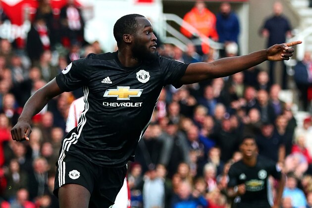 STOKE ON TRENT, ENGLAND - SEPTEMBER 09: Romelu Lukaku of Manchester United celebrates scoring his side's second goal during the Premier League match between Stoke City and Manchester United at Bet365 Stadium on September 9, 2017 in Stoke on Trent, England. (Photo by Chris Brunskill Ltd/Getty Images)