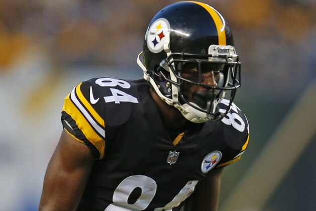 PITTSBURGH, PA - AUGUST 26:  Antonio Brown #84 of the Pittsburgh Steelers in action against the Indianapolis Colts during a preseason game on August 26, 2017 at Heinz Field in Pittsburgh, Pennsylvania.  (Photo by Justin K. Aller/Getty Images)