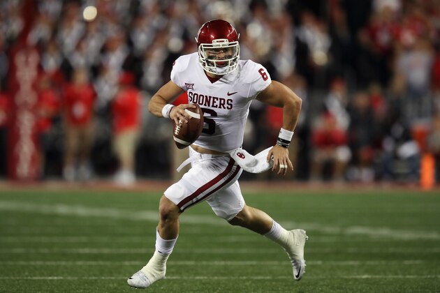 COLUMBUS, OH - SEPTEMBER 09:  Baker Mayfield #6 of the Oklahoma Sooners runs with the ball during the first half against the Ohio State Buckeyes at Ohio Stadium on September 9, 2017 in Columbus, Ohio.  (Photo by Gregory Shamus/Getty Images)