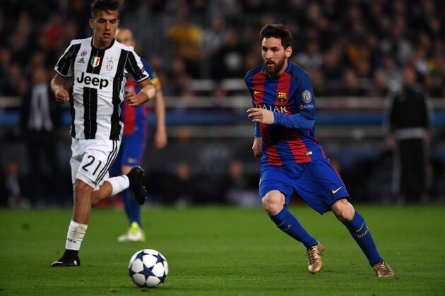 BARCELONA, SPAIN - APRIL 19: Lionel Messi of Barcelona in action during the UEFA Champions League Quarter Final second leg match between FC Barcelona and Juventus at Camp Nou on April 19, 2017 in Barcelona, Spain. (Photo by Etsuo Hara/Getty Images)