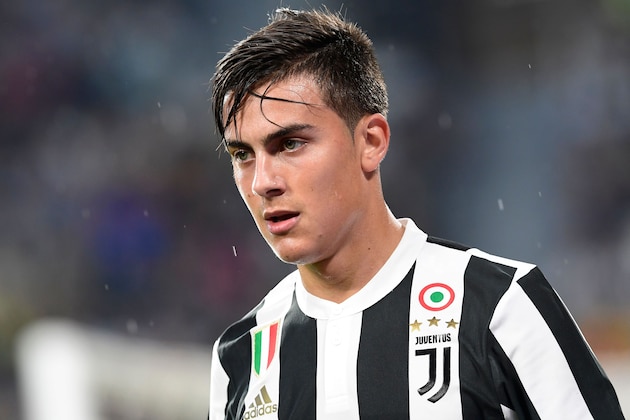 Juventus' Argentinian forward Paulo Dybala looks on during the Italian Serie A football match Juventus vs Chievo at the Allianz stadium in Turin on September 9, 2017. / AFP PHOTO / MIGUEL MEDINA        (Photo credit should read MIGUEL MEDINA/AFP/Getty Images)