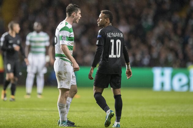 GLASGOW, SCOTLAND - SEPTEMBER 12: Anthony Ralston of Celtic has words with Neymar of Paris Saint Germain  during the UEFA Champions League Match  between Celtic and Paris Saint Germain at Celtic Park Stadium on September 12, 2017 in Glasgow, Scotland. (Photo by Steve Welsh/Getty Images)