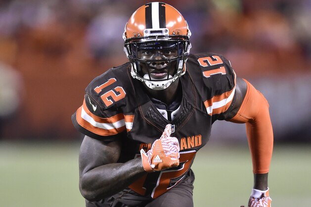 Cleveland Browns wide receiver Josh Gordon runs on a play during the second half of an NFL preseason football game against the Chicago Bears, Thursday, Sept. 1, 2016, in Cleveland. The Bears won 21-7. (AP Photo/David Richard)