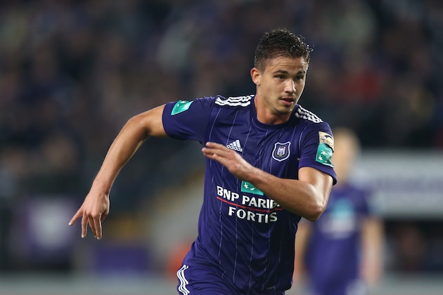 Khám Phá Leander Dendoncker – Đa Năng Và Hiệu Quả Trong Mọi Vai Trò Khám Phá Leander Dendoncker – Đa Năng Và Hiệu Quả Trong Mọi Vai Trò