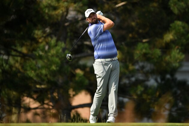 LAKE FOREST, IL - SEPTEMBER 14:  Mark Leishman of Australia hits his tee shot on the fourth hole during the first round of the BMW Championship at Conway Farms Golf Club on September 14, 2017 in Lake Forest, Illinois.  (Photo by Stacy Revere/Getty Images)
