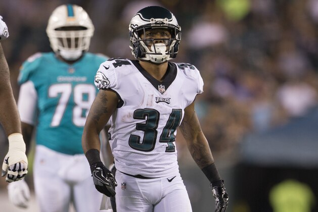 PHILADELPHIA, PA - AUGUST 24: Donnel Pumphrey #34 of the Philadelphia Eagles plays against the Miami Dolphins in the preseason game at Lincoln Financial Field on August 24, 2017 in Philadelphia, Pennsylvania. The Eagles defeated the Dolphins 38-31. (Photo by Mitchell Leff/Getty Images)