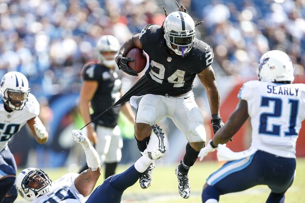 NASHVILLE, TN- SEPTEMBER 10: Running back Marshawn Lynch  #24 of the Oakland Raiders runs the ball against the Tennessee Titans in the second half at Nissan Stadium on September 10, 2017 In Nashville, Tennessee. (Photo by Wesley Hitt/Getty Images) )