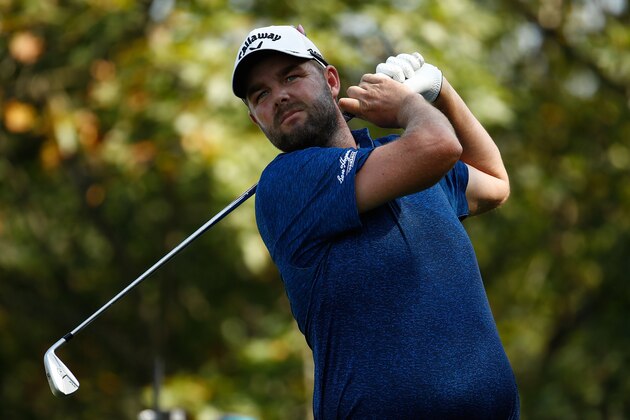 LAKE FOREST, IL - SEPTEMBER 15:  Marc Leishman of Australia hits his tee shot on the ninth hole during the second round of the BMW Championship at Conway Farms Golf Club on September 15, 2017 in Lake Forest, Illinois.  (Photo by Andy Lyons/Getty Images)