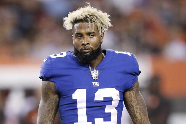 CLEVELAND, OH - AUGUST 21: Odell Beckham Jr. #13 of the New York Giants walks off the field after suffering an injury during a preseason game against the Cleveland Browns at FirstEnergy Stadium on August 21, 2017 in Cleveland, Ohio. (Photo by Joe Robbins/Getty Images)