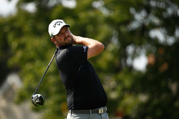 LAKE FOREST, IL - SEPTEMBER 16:  Marc Leishman of Australia hits his tee shot on the fourth hole during the third round of the BMW Championship at Conway Farms Golf Club on September 16, 2017 in Lake Forest, Illinois.  (Photo by Andy Lyons/Getty Images)