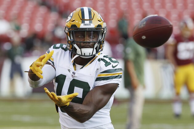 Green Bay Packers wide receiver Randall Cobb (18) warms before an NFL preseason football game against the Washington Redskins in Landover, Md., Saturday, Aug. 19, 2017. (AP Photo/Alex Brandon) Green Bay Packers wide receiver Randall Cobb (18) warms before an NFL preseason football game against the Washington Redskins in Landover, Md., Saturday, Aug. 19, 2017. (AP Photo/Alex Brandon)