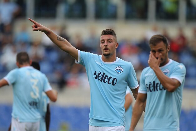 ROME, ITALY - SEPTEMBER 10: Sergej Milinkovic of SS Lazio gestures during the Serie A match between SS Lazio and AC Milan at Stadio Olimpico on September 10, 2017 in Rome, Italy.  (Photo by Paolo Bruno/Getty Images)
