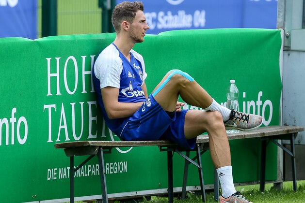 MITTERSILL, AUSTRIA - JULY 30: Leon Goretzka of Schalke sits on the bench during the Training Camp of FC Schalke 04 on July 30, 2017 in Mittersill, Austria. (Photo by TF-Images/TF-Images via Getty Images)