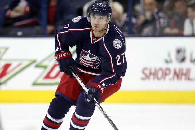 Columbus Blue Jackets defenseman Ryan Murray carries the puck against the Colorado Avalanche during an NHL hockey game in Columbus, Ohio, Tuesday, Nov. 21, 2016. Colorado won 3-2 in overtime. (AP Photo/Paul Vernon)