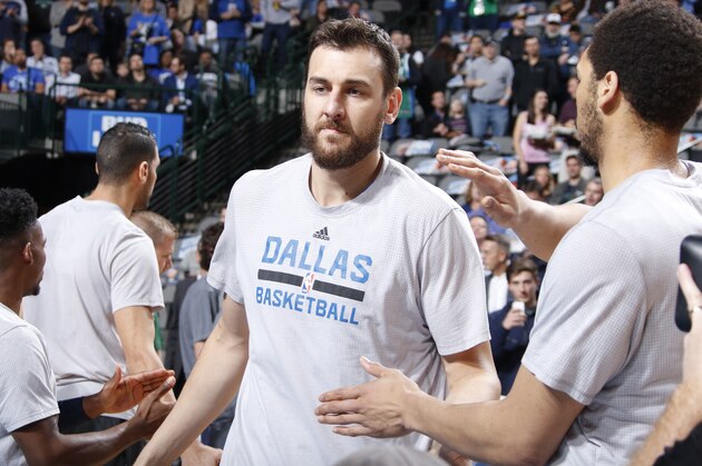 DALLAS, TX - NOVEMBER 30: Andrew Bogut #6 of the Dallas Mavericks enters the court before the game against the San Antonio Spurs on November 30, 2016 at the American Airlines Center in Dallas, Texas. NOTE TO USER: User expressly acknowledges and agrees that, by downloading and or using this photograph, User is consenting to the terms and conditions of the Getty Images License Agreement. Mandatory Copyright Notice: Copyright 2016 NBAE (Photo by Danny Bollinger/NBAE via Getty Images)