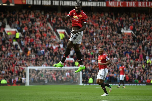 MANCHESTER, ENGLAND - SEPTEMBER 17:  Romelu Lukaku of Manchester United celebrates scoring his sides third goal during the Premier League match between Manchester United and Everton at Old Trafford on September 17, 2017 in Manchester, England.  (Photo by Stu Forster/Getty Images)