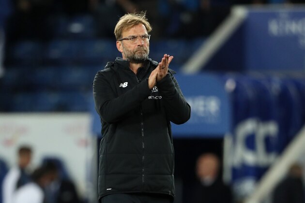 LEICESTER, ENGLAND - SEPTEMBER 19:  Liverpool Head Coach / Manager Jurgen Klopp applauds at the end of the Carabao Cup third round match between Leicester City and Liverpool at The King Power Stadium on September 19, 2017 in Leicester, England.  (Photo by Matthew Ashton - AMA/Getty Images)