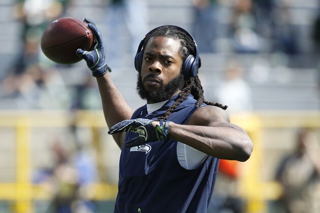 GREEN BAY, WI - SEPTEMBER 10: Richard Sherman #25 of the Seattle Seahawks warms up before a game against the Green Bay Packers at Lambeau Field on September 10, 2017 in Green Bay, Wisconsin. The Packers won 17-9. (Photo by Joe Robbins/Getty Images)