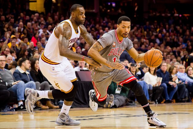 CLEVELAND, OH - JANUARY 23: Derrick Rose #1 of the Chicago Bulls drives around LeBron James #23 of the Cleveland Cavaliers during the second half at Quicken Loans Arena on January 23, 2016 in Cleveland, Ohio. The Bulls defeated the Cavaliers 96-83. NOTE TO USER: User expressly acknowledges and agrees that, by downloading and/or using this photograph, user is consenting to the terms and conditions of the Getty Images License Agreement. Mandatory copyright notice. (Photo by Jason Miller/Getty Images)