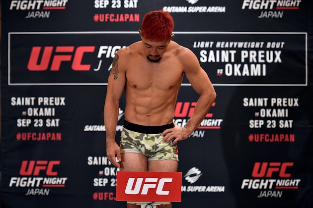 TOKYO, JAPAN - SEPTEMBER 21:  Mizuto Hirota of Japan steps on the scale during the UFC Fight Night Weigh-in at the Hilton Tokyo on September 21, 2017 in Tokyo, Japan. (Photo by Jeff Bottari/Zuffa LLC/Zuffa LLC via Getty Images)