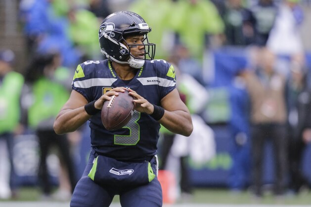 SEATTLE, WA - SEPTEMBER 17: Quarterback Russell Wilson #3 of the Seattle Seahawks drops back to pass during a game against the San Francisco 49ers at CenturyLink Field on September 17, 2017 in Seattle, Washington. The Seahawks won the game 12-9. (Photo by Stephen Brashear/Getty Images)