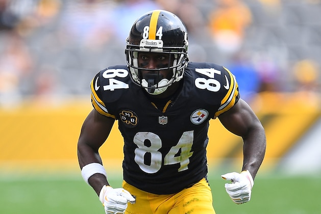 PITTSBURGH, PA - SEPTEMBER 17:  Antonio Brown #84 of the Pittsburgh Steelers in action during the game against the Minnesota Vikings at Heinz Field on September 17, 2017 in Pittsburgh, Pennsylvania. (Photo by Joe Sargent/Getty Images)