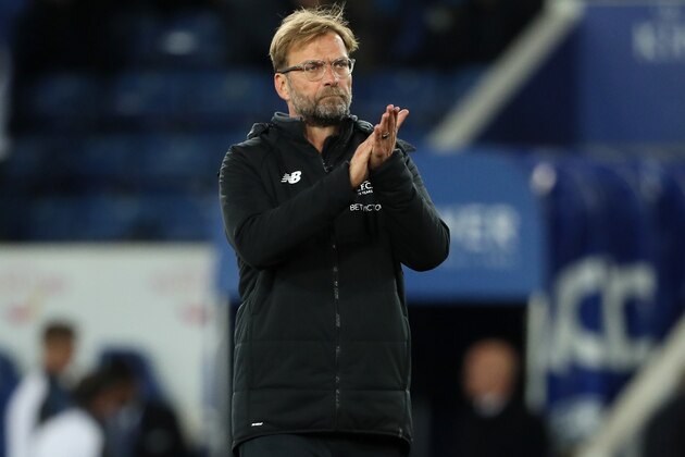 LEICESTER, ENGLAND - SEPTEMBER 19:  Liverpool Head Coach / Manager Jurgen Klopp applauds at the end of the Carabao Cup third round match between Leicester City and Liverpool at The King Power Stadium on September 19, 2017 in Leicester, England.  (Photo by Matthew Ashton - AMA/Getty Images)