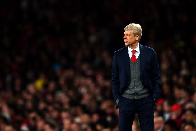 LONDON, ENGLAND - SEPTEMBER 20:  Arsene Wenger, Manager of Arsenal looks on during the Carabao Cup Third Round match between Arsenal and Doncaster Rovers at Emirates Stadium on September 20, 2017 in London, England. (Photo by Dan Mullan/Getty Images)