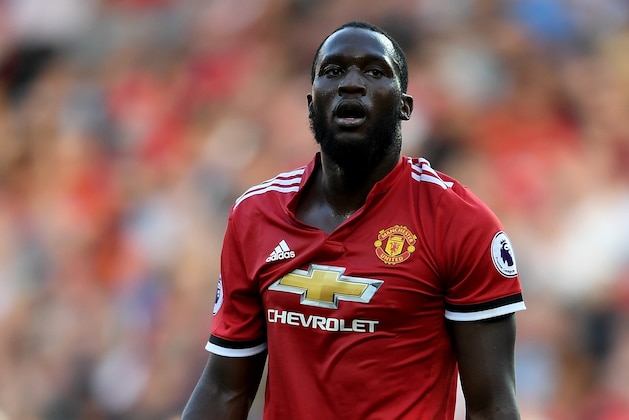 MANCHESTER, ENGLAND - AUGUST 26:  Romelu Lukaku of Manchester United in action during the Premier League match between Manchester United and Leicester City at Old Trafford on August 26, 2017 in Manchester, England.  (Photo by Ross Kinnaird/Getty Images)
