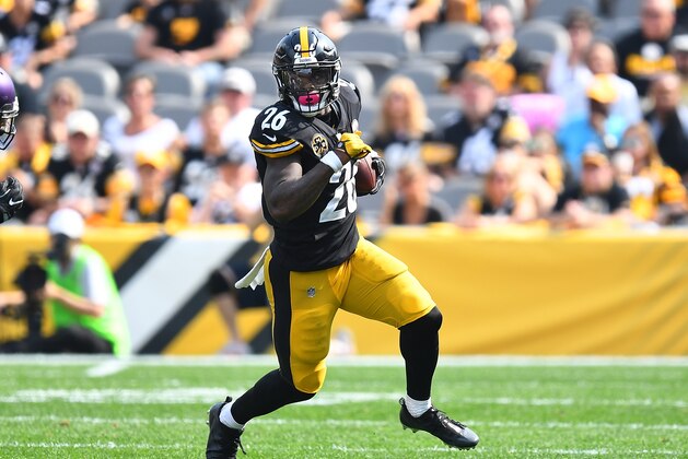 PITTSBURGH, PA - SEPTEMBER 17:  Le'Veon Bell #26 of the Pittsburgh Steelers in action during the game against the Minnesota Vikings at Heinz Field on September 17, 2017 in Pittsburgh, Pennsylvania. (Photo by Joe Sargent/Getty Images)