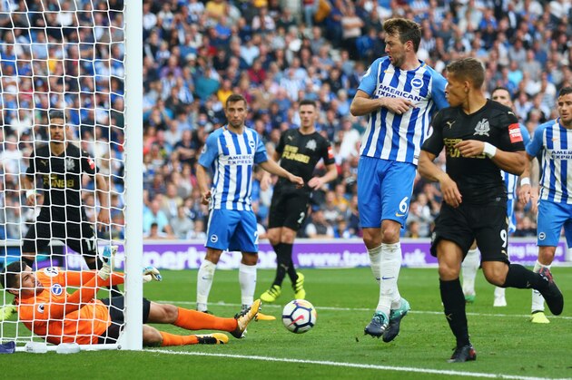 BRIGHTON, ENGLAND - SEPTEMBER 24:  Goalkeeper Mathew Ryan of Brighton and Hove Albion dives as Jonjo Shelvey of Newcastle United (not pictured) hits the post from a corner during the Premier League match between Brighton and Hove Albion and Newcastle United at Amex Stadium on September 24, 2017 in Brighton, England.  (Photo by Steve Bardens/Getty Images)