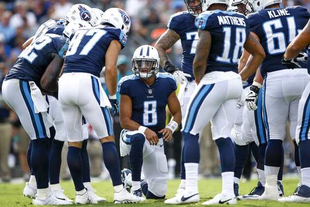 NASHVILLE, TN - SEPTEMBER 24: Quarterback Marcus Mariota  #8 of the Tennesee Titans calls a play against the Seattle Seahawks at Nissan Stadium on September 24, 2017 in Nashville, Tennessee. (Photo by Shaban Athuman/Getty Images)