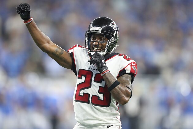 DETROIT, MI - SEPTEMBER 24: Robert Alford #23 of the Atlanta Falcons celebrates a win over the Detroit Lions at Ford Field on September 24, 2017 in Detroit, Michigan. Atlanta defeated Detroit 30-26. (Photo by Leon Halip/Getty Images)
