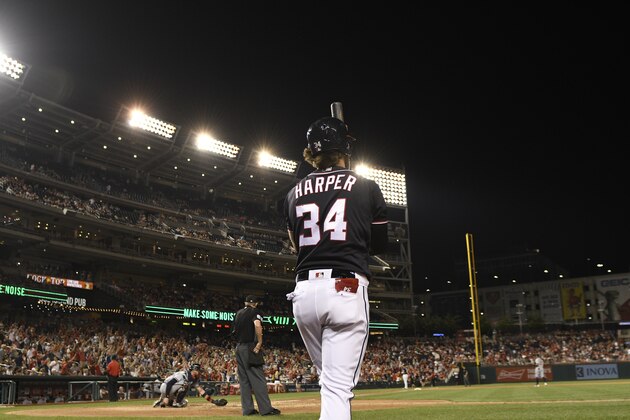 Washington Nationals' Bryce Harper warms up on deck during a baseball game against the Atlanta Braves, Friday, July 7, 2017, in Washington. The Nationals won 5-4 in 10 innings. (AP Photo/Nick Wass)