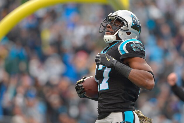 CHARLOTTE, NC - NOVEMBER 13: Devin Funchess #17 of the Carolina Panthers scores a touchdown against the Kansas City Chiefs during the game at Bank of America Stadium on November 13, 2016 in Charlotte, North Carolina. The Chiefs won 20-17. (Photo by Grant Halverson/Getty Images)