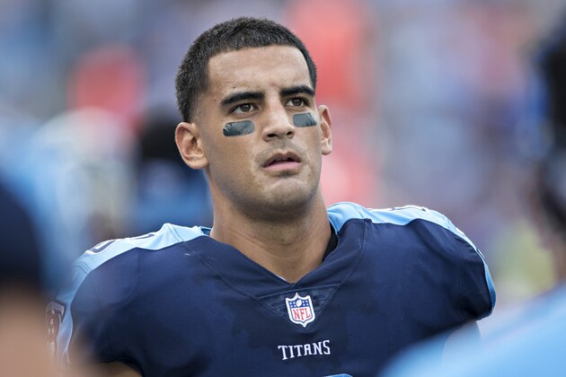 NASHVILLE, TN - SEPTEMBER 24:  Marcus Mariota #8 of the Tennessee Titans on the sidelines during a game against the Seattle Seahawks at Nissan Stadium on September 24, 2017 in Nashville, Tennessee.  The Titans defeated the Seahawks 33-27.  (Photo by Wesley Hitt/Getty Images)